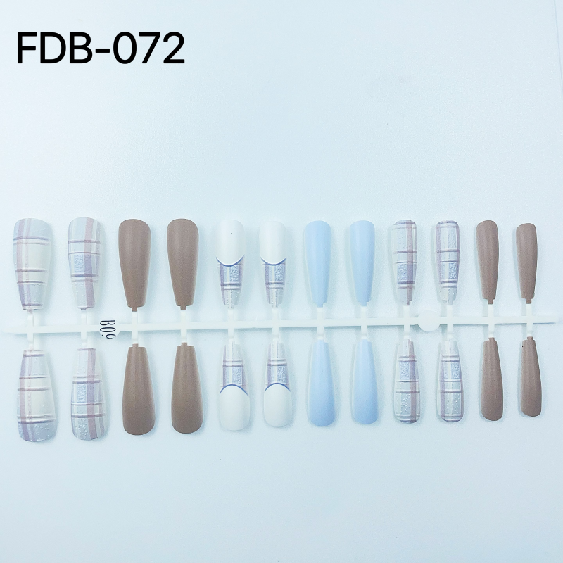 3D-false-nail-moca-Plaid-FDB072.webp